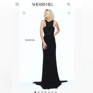Sherri Hill Black Gown Beaded Sequin Neck Bodice prom/Social/Hoco | Size 4 |
